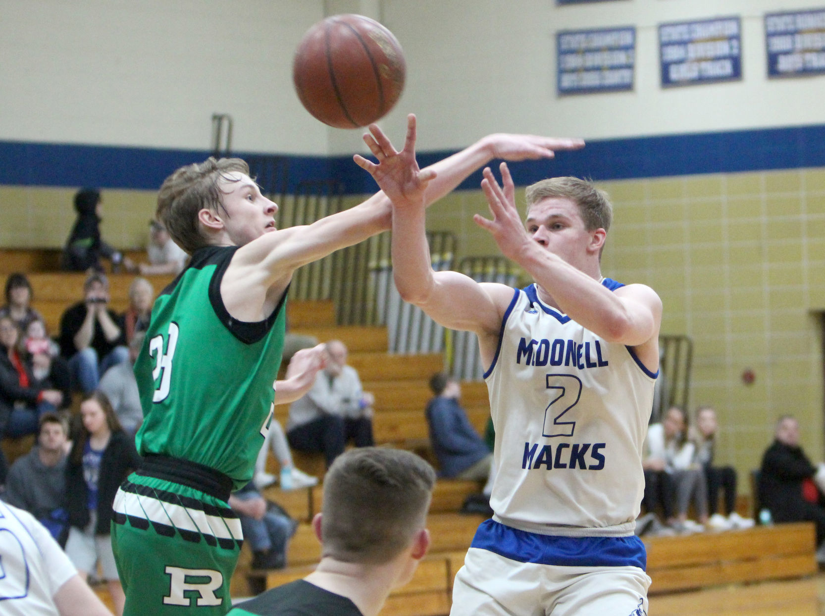 Eau Claire Regis at McDonell boys basketball 2-13-19